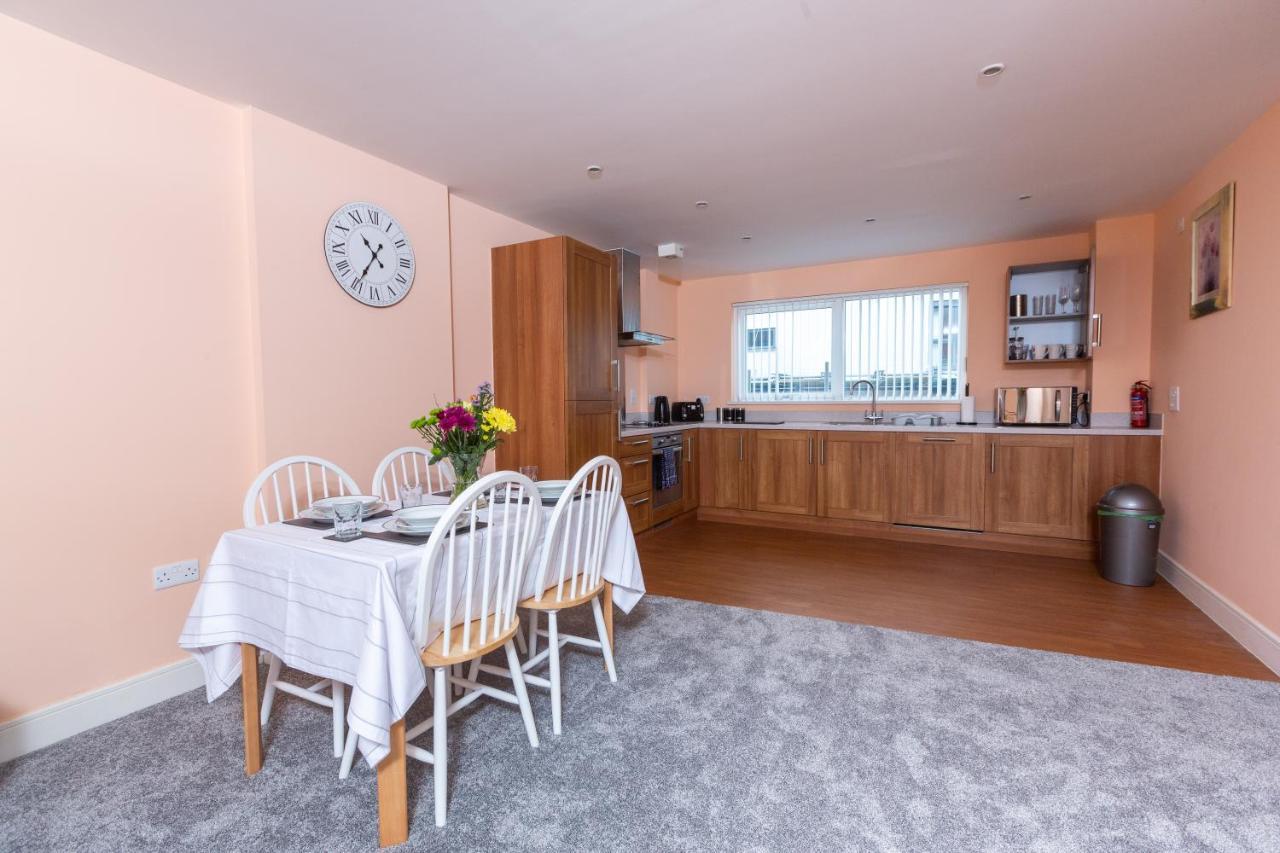 Meridian Bay Apartment Swansea Esterno foto