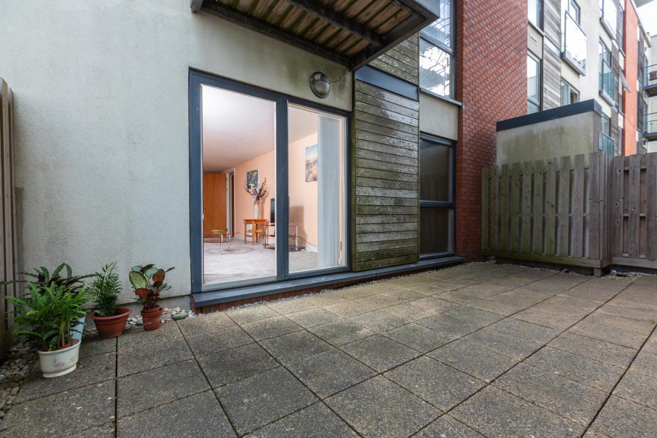 Meridian Bay Apartment Swansea Esterno foto