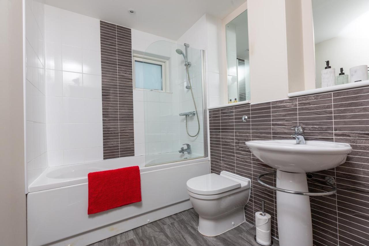 Meridian Bay Apartment Swansea Esterno foto